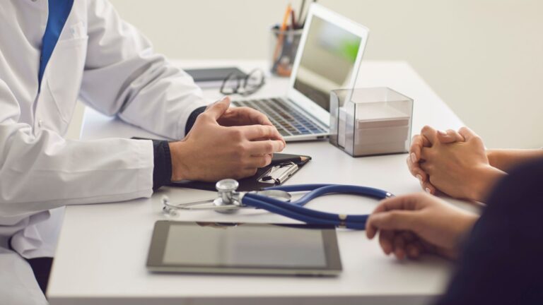 Consulta para Carcinoma Hepatocelular