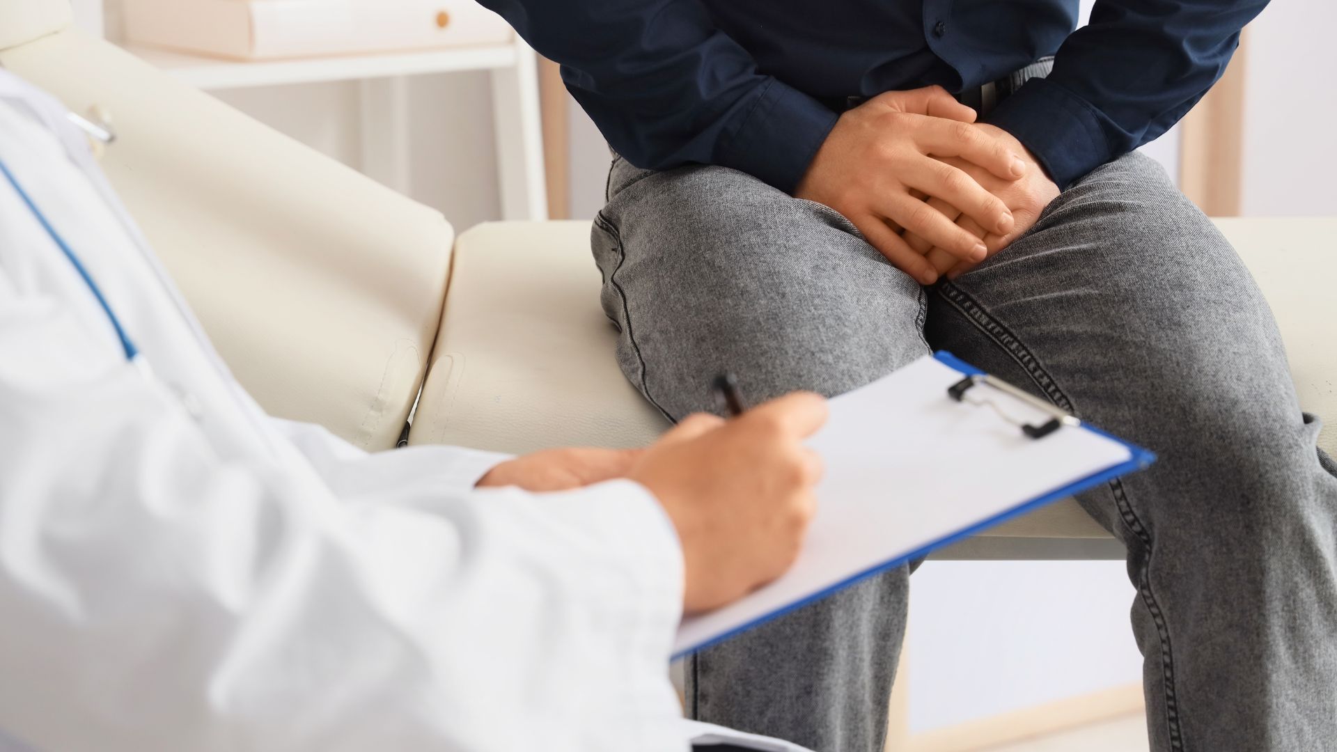 Descubra tudo sobre a consulta para câncer de ampola de Vater, sintomas, diagnóstico e tratamento com Dr. Vinícius Simonetti.
